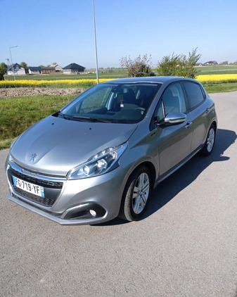 Peugeot 208 cena 29500 przebieg: 40000, rok produkcji 2019 z Skaryszew małe 232